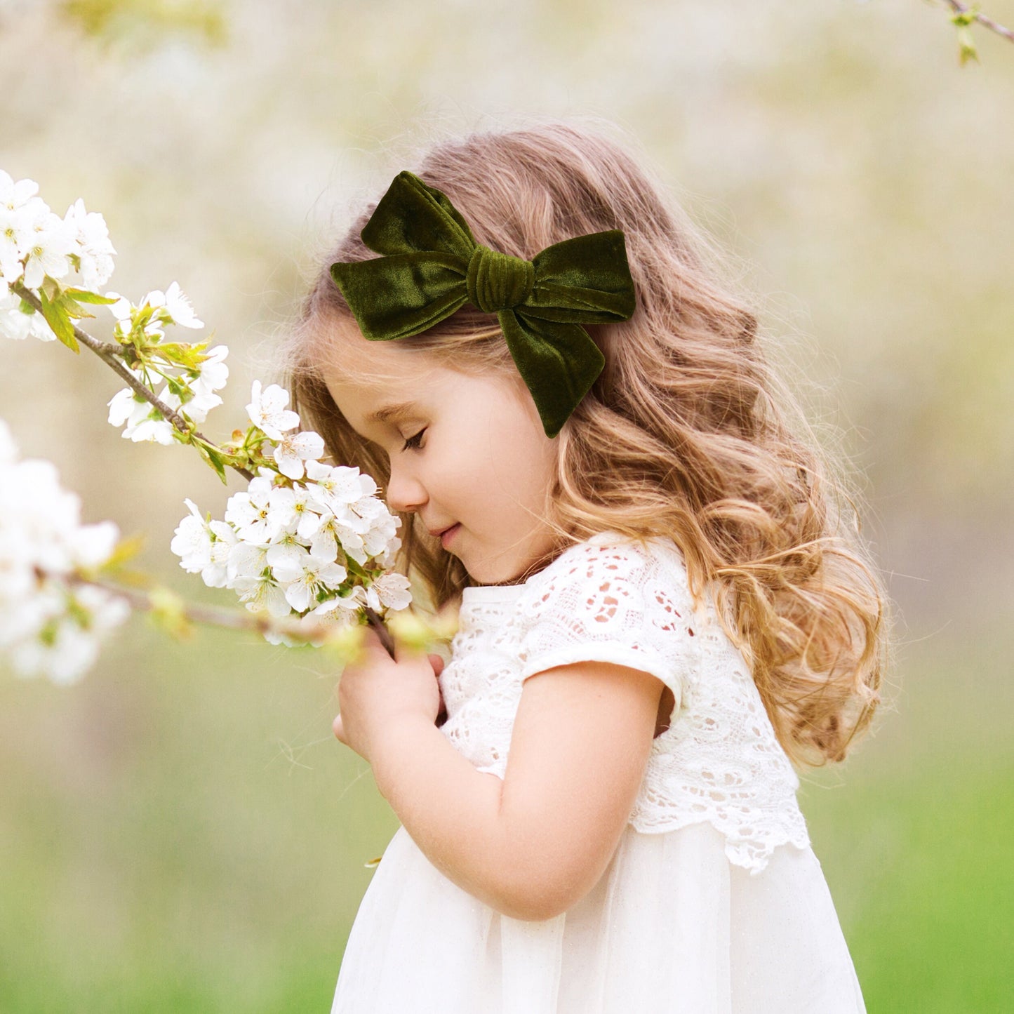 Velvet hair bow clips bows for toddlers girls, hair clip, Velvet bows hair clips for girls, toddlers barrettes, bow alligator clip Large 5"